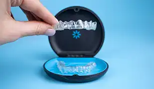 Teeth straightening treatment with Invisalign in Battersea
